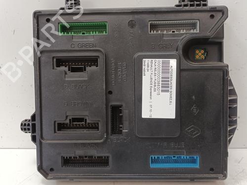 Used Fuse box RENAULT FLUENCE (L3_) 1.5 dCi (L30B) (106 hp) 17446646