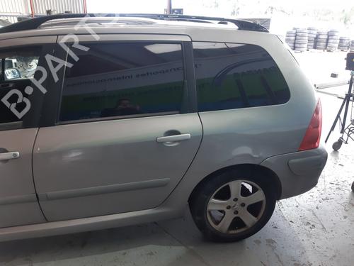 Headlight switch PEUGEOT 307 Break (3E) 2.0 HDI 110 | BP32139359I24 