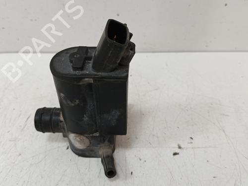 Used Washer pump TOYOTA YARIS VERSO (_P2_) 1.3 (NCP20_, NCP22_, NCP20R, NCP22R) (86 hp) 17718924