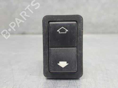Højre bagtil elrude kontakt Højre bagtil elrude kontakt BMW 7 (E38) 730 d (184 hp) 12719441 12719441