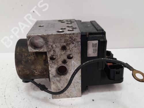 Used ABS pump NISSAN X-TRAIL I (T30) [2001-2013]  12905317
