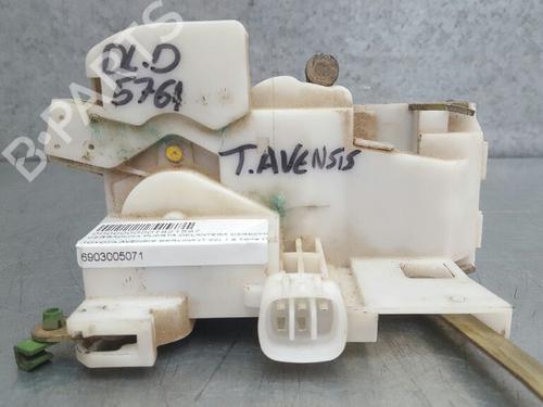 Used Front right lock TOYOTA AVENSIS (_T22_) 1.8 i (AT221_, AT221R) (110 hp) 12724089