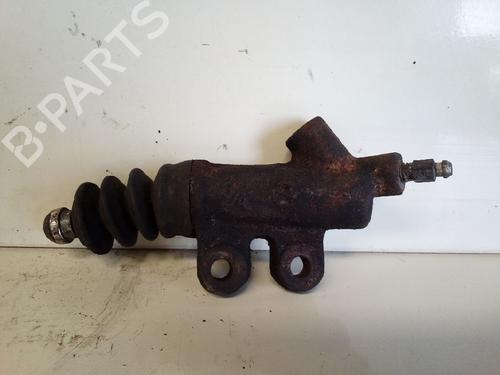 Used Clutch slave cylinder HONDA CIVIC VI Fastback (MA, MB) 1.5 16V (MB3) (114 hp) 13966827
