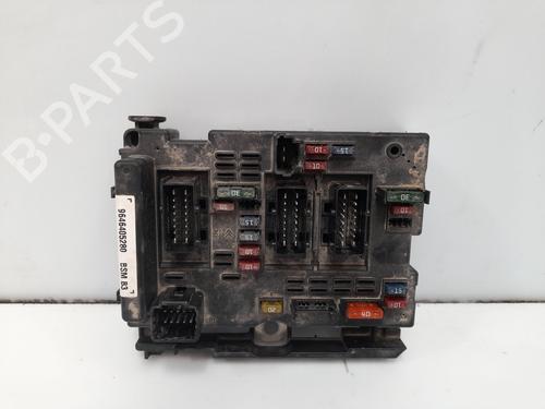 Used Fuse box Fuse box 34138407 34138407