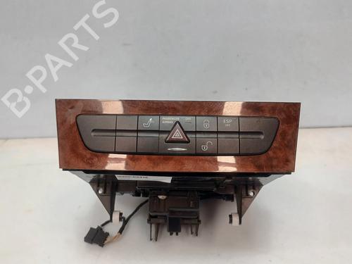 Used Warning switch MERCEDES-BENZ E-CLASS (W211) E 200 Kompressor (211.042) (163 hp) 27491912