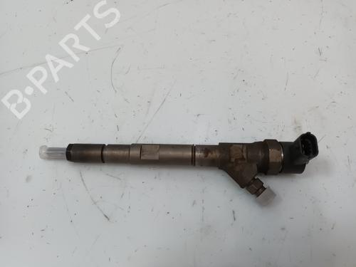 Used Injector HYUNDAI H-1 / STAREX Bus (A1) [1997-2025]  21066570