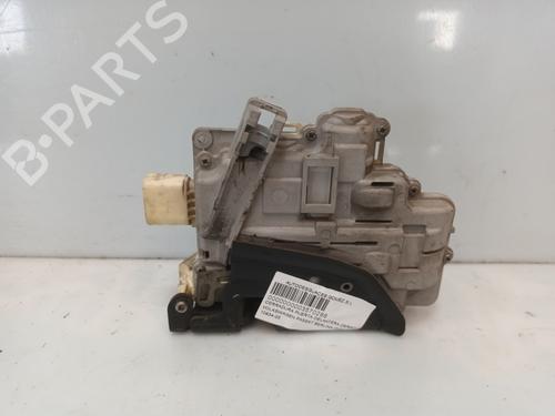 Høyre foran lås VW PASSAT B6 (3C2) [2005-2010]  27818095
