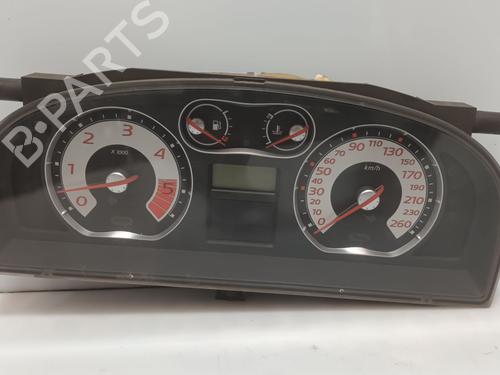 Used Instrument cluster RENAULT LAGUNA II (BG0/1_) [2001-2007]  32083048