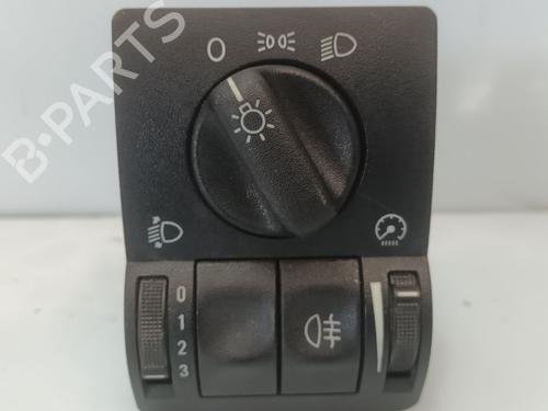 Used Headlight switch OPEL ASTRA G Hatchback (T98) [1998-2009]  31143893