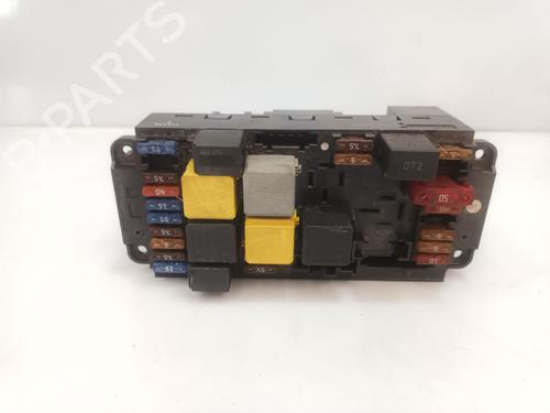 Used Fuse box MERCEDES-BENZ C-CLASS (W203) C 220 CDI (203.006) (136 hp) 30886690