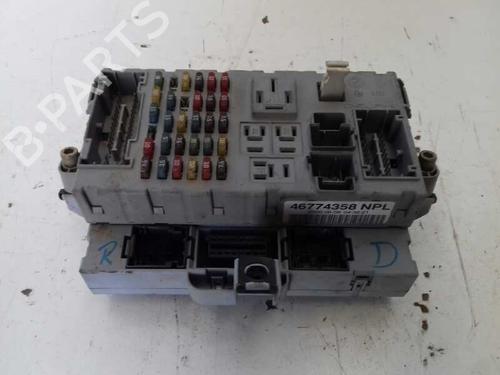 Used Fuse box FIAT PUNTO (188_) 1.2 16V 80 (188.233, .235, .253, .255, .333, .353, .639,... (80 hp) 12760813