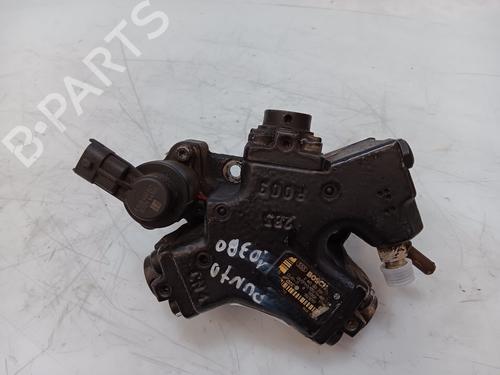 Used Injection pump FIAT GRANDE PUNTO (199_) 1.4 16V (199BXG1B, 199AXG1B) (95 hp) 28061096