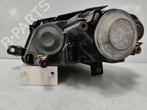 Right headlight VW PASSAT B6 (3C2) 2.0 TDI | BP32473083C29 