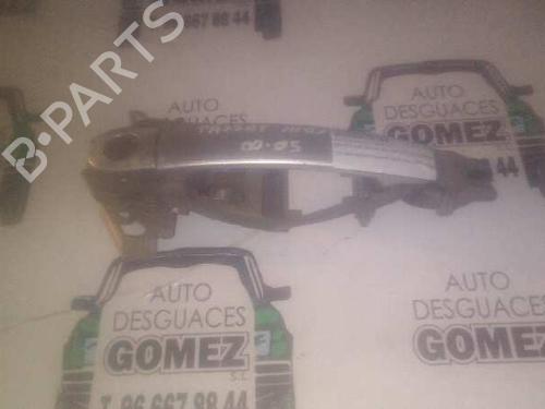 Puxador exterior frente esquerdo VW PASSAT B5.5 (3B3) 1.9 TDI (101 hp) 12797160