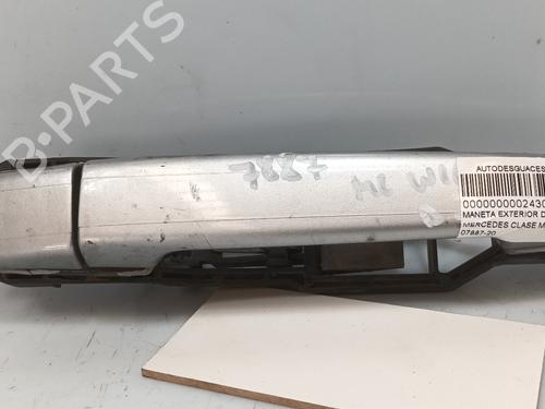 Used Front right exterior door handle MERCEDES-BENZ M-CLASS (W163) ML 320 (163.154) (218 hp) 20309033
