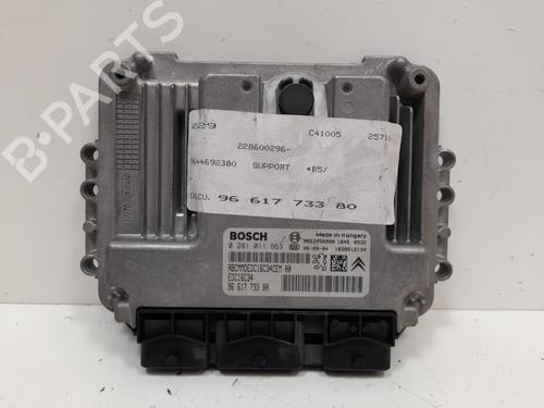 Used Engine control unit (ECU) CITROËN C4 Coupe (LA_) 1.6 HDi (90 hp) 17088230