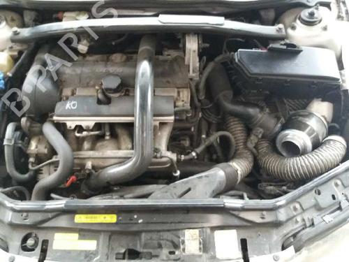 Luz central de freno VOLVO V70 II (285) T5 | BP12857013L11 