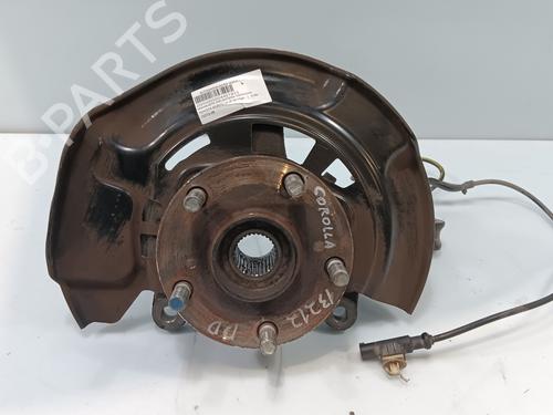 Used Right front steering knuckle TOYOTA COROLLA Saloon (_E15_) 2.0 D-4D (ADE150) (126 hp) 31708678