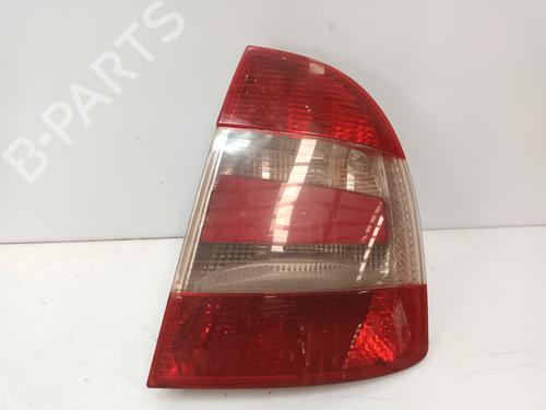Używane Lampa tylna prawa SKODA SUPERB I (3U4) 1.9 TDI (115 hp) 28315310