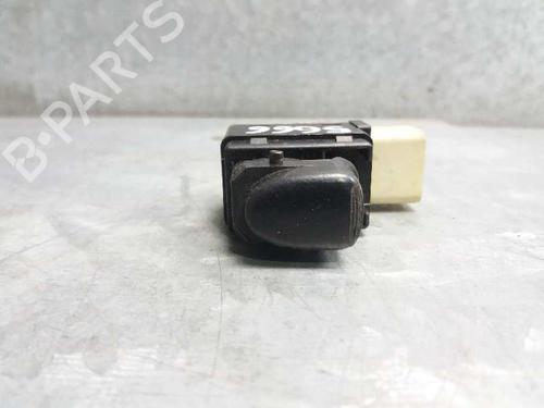Used Right front window switch Right front window switch 12722722 12722722