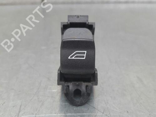 Used Right rear window switch Right rear window switch VOLVO V50 (545) 2.0 D (136 hp) 12724834 12724834
