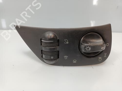 Used Headlight switch SEAT IBIZA II (6K1) 1.4 i (60 hp) 18082971