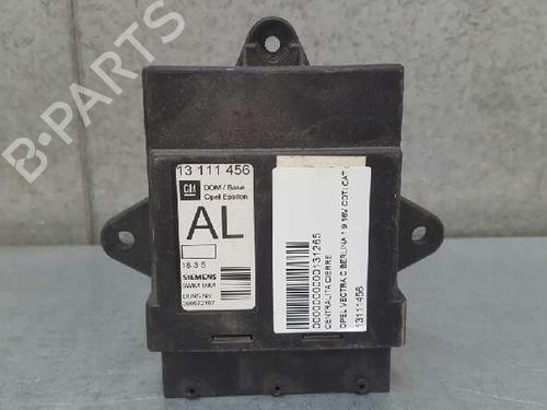 Used Comfort control module OPEL VECTRA C (Z02) 1.9 CDTI (F69) (120 hp) 12701306