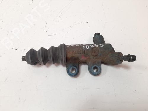 Used Clutch slave cylinder TOYOTA YARIS (_P9_) [2005-2014]  15959820