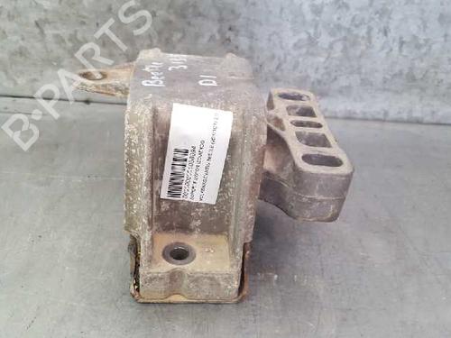 Used Engine mount VW NEW BEETLE (9C1, 1C1) 2.0 (115 hp) 12687190