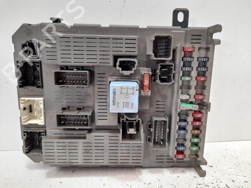 Used Fuse box CITROËN C5 I (DC_) 2.0 HDi (DCRHZB, DCRHZE) (109 hp) 12786111