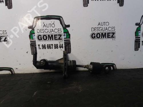 Used Clutch slave cylinder HYUNDAI ELANTRA III Saloon (XD) 2.0 CRDi (113 hp) 13984776