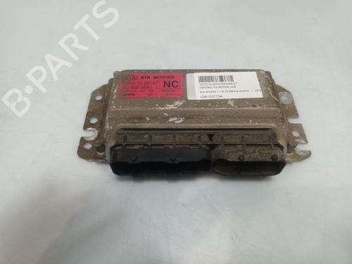 Calculateur moteur (ecu) KIA SHUMA II (FB) 1.6 (101 hp) 31930561