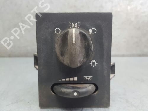 Used Headlight switch OPEL SINTRA (APV) 2.2 i 16V (OUN16, Y94) (141 hp) 12752657
