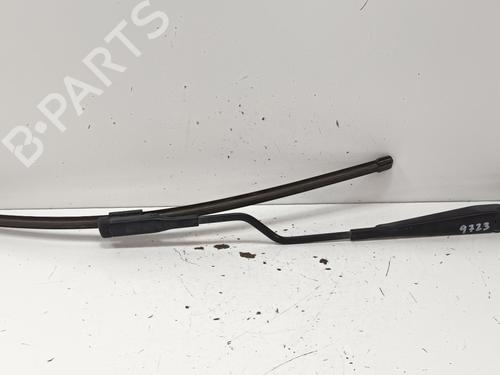 Used Front windshield wiper arm FIAT PUNTO EVO (199_) 1.3 D Multijet (199AXC1A, 199BXC1A, 199AXT1A, 199BXT1A) (75 hp) 15959451