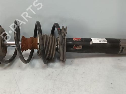 Højre fortil støddæmper BMW 5 (E60) 525 i (218 hp) 30107380