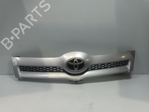 Grelha TOYOTA COROLLA Verso (ZER_, ZZE12_, R1_) 2.2 D-4D (AUR10_, AUR10R) (136 hp) 31805483
