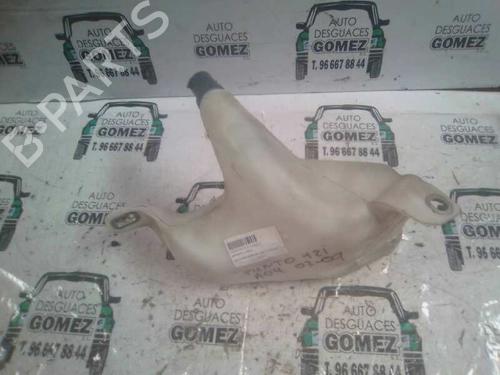 Used Windscreen washer tank FIAT PUNTO (188_) 1.9 JTD 80 (188.237, .257, .337, .357) (80 hp) 12686561