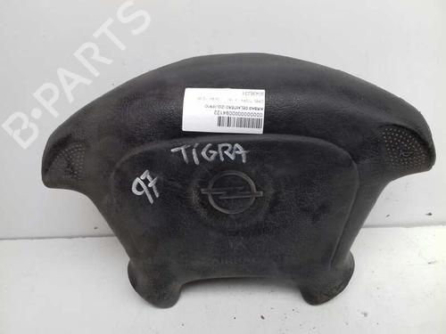 Used Driver airbag OPEL TIGRA (S93) 1.4 16V (F07) (90 hp) 12817930
