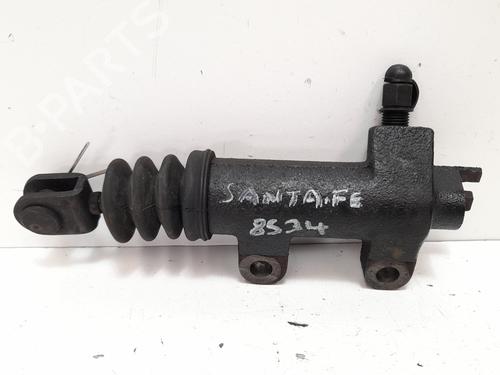 Clutch slave cylinder HYUNDAI SANTA FÉ I (SM) 2.0 CRDi | BP13978483M113 