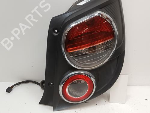 Right taillight CHEVROLET AVEO Hatchback (T300) 1.4 (101 hp) 17872150