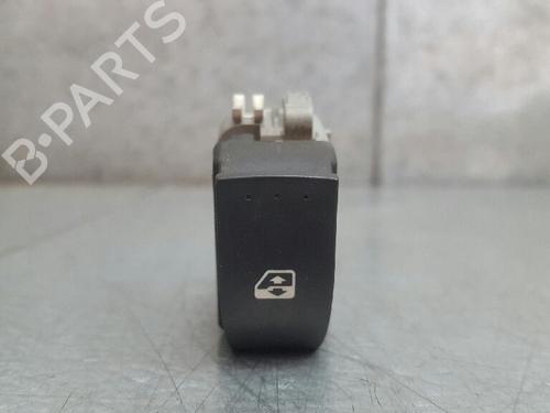 Used Right rear window switch Right rear window switch RENAULT LAGUNA II (BG0/1_) 1.9 dCi (BG08, BG0G) (120 hp) 12721927 12721927
