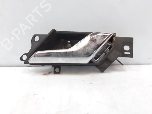 Maneta interior trasera derecha Maneta interior trasera derecha OPEL ANTARA A (L07) 3.2 V6 (227 hp) 36802946 36802946