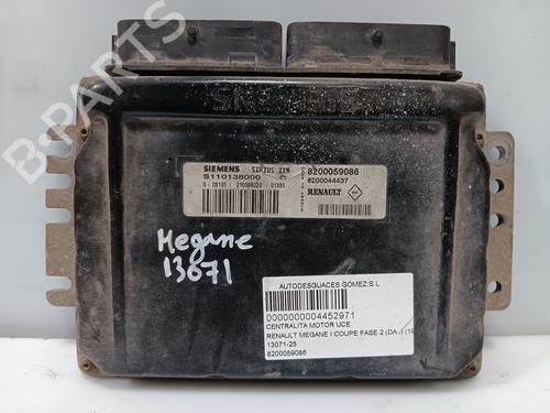 Centralita motor RENAULT MEGANE I Coach (DA0/1_) 1.6 16V (DA0B, DA04, DA11) (107 hp) 30577527