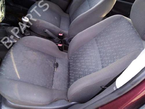 Tågelys FORD FOCUS I (DAW, DBW) 1.8 16V | BP12806826C37