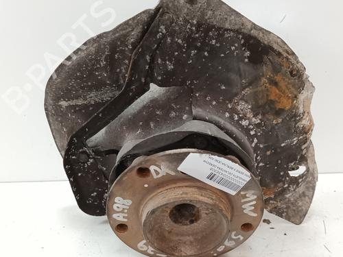 Used Right front steering knuckle BMW 5 (E39) 528 i (193 hp) 12800297