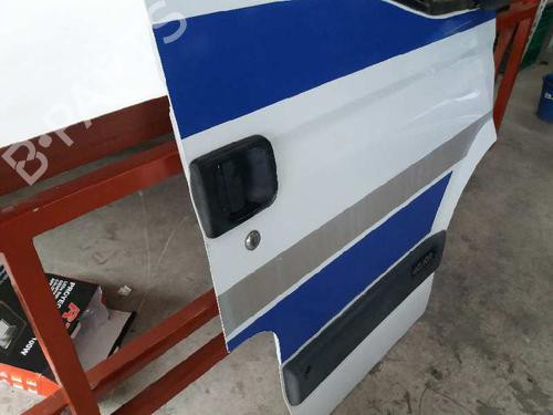 Right front door NISSAN INTERSTAR Van (X70) dCi 120 | BP12817625C3 