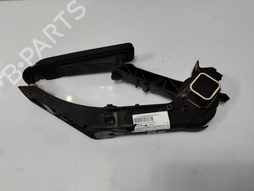 Used Pedal Pedal MERCEDES-BENZ S-CLASS (W220, V220) S 320 CDI (220.026, 220.126) (197 hp) 32503912 32503912