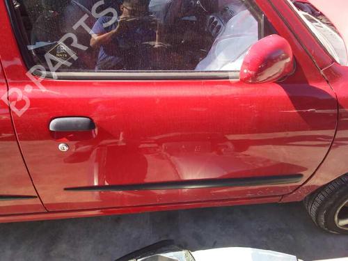 Right rear steering knuckle NISSAN MICRA II (K11) 1.0 i 16V | BP12813292M28 