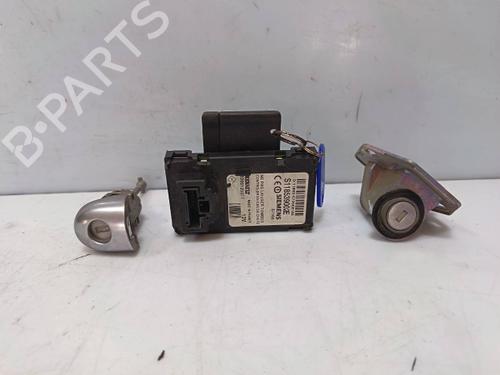 Used Electronic module Electronic module RENAULT MEGANE II Coupé-Cabriolet (EM0/1_) [2003-2010] 40513229 40513229