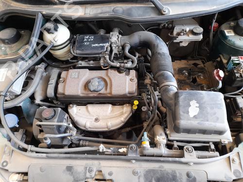 Achsschenkel links vorne PEUGEOT 206 Hatchback (2A/C) 1.1 i | BP12776993M25